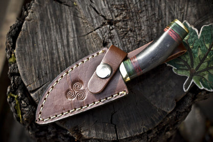 Custom Hand Forged Twist Damascus Steel Skinner Knife with Ram’s Horn Handle
