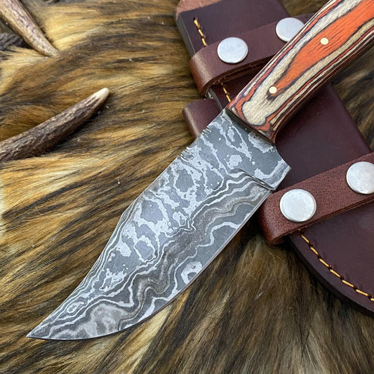 Heritage Forge Damascus Steel Hunting Skinner Knife with Rosewood Handle and Leather Sheath – Full Tang Blade