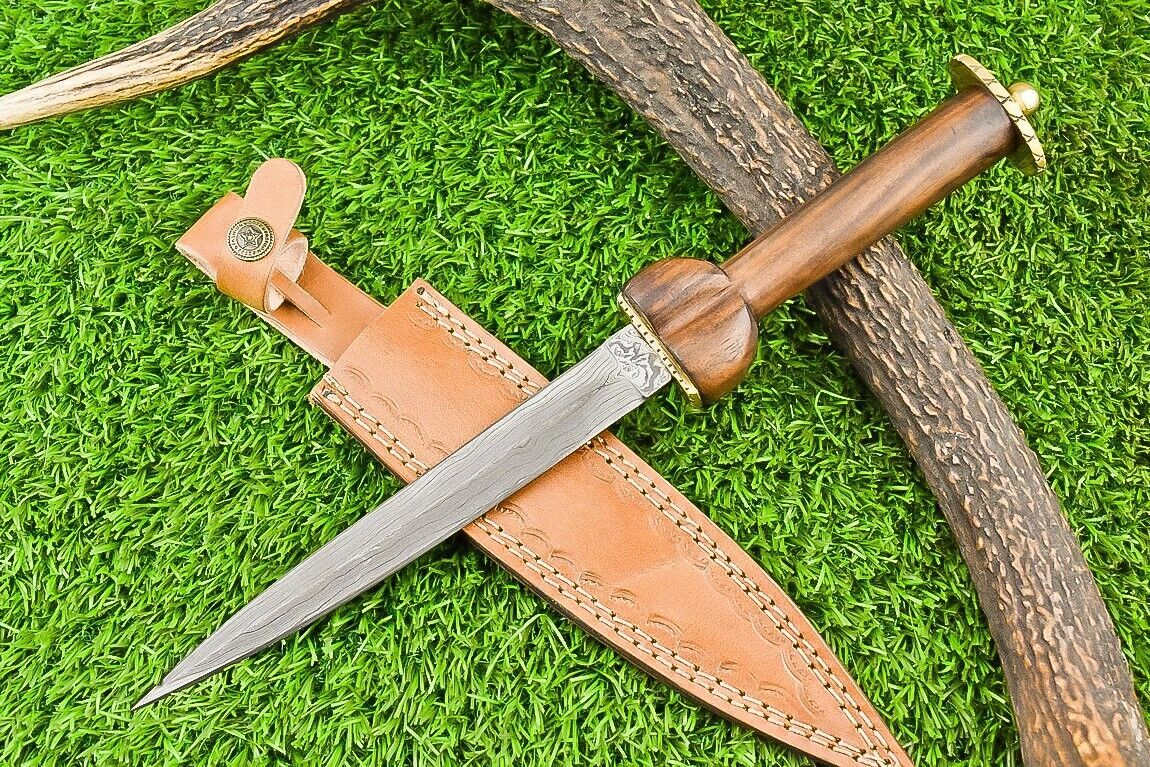 13" Damascus Steel Dagger Bowie Knife – Natural Wood Handle & Brass Bolster