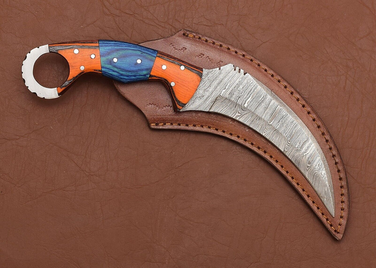 Handmade Damascus Karambit Knife Karambit Damascus Steel Hunting Knife with Wood Handle