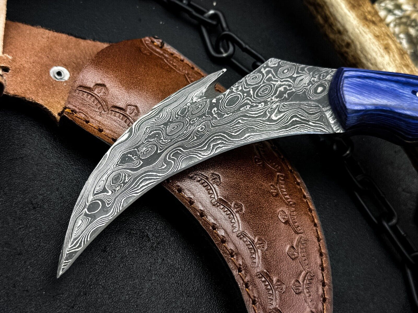 Best Karambit Knife Damascus Steel Hunting Knife Full Tang With Wood Handle