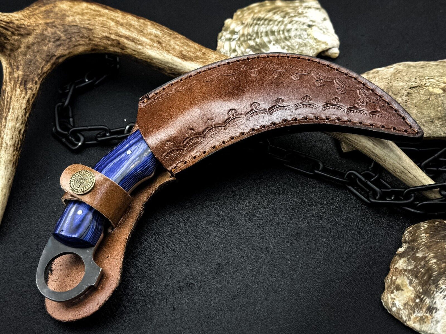 Best Karambit Knife Damascus Steel Hunting Knife Full Tang With Wood Handle