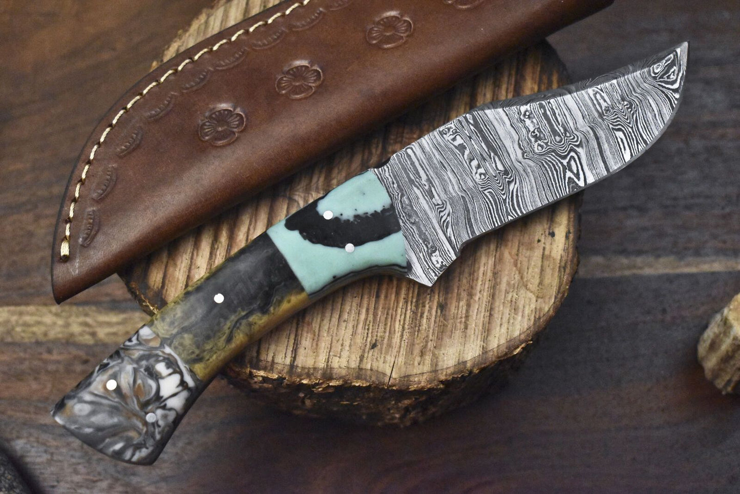 Handmade Twist Damascus Skinner Knife Corian Handle Micarta Bolster for Camping