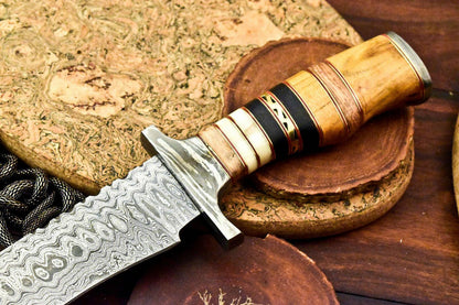13.25" Handmade Damascus Bowie Knife with Olive Wood Handle & Leather Sheath
