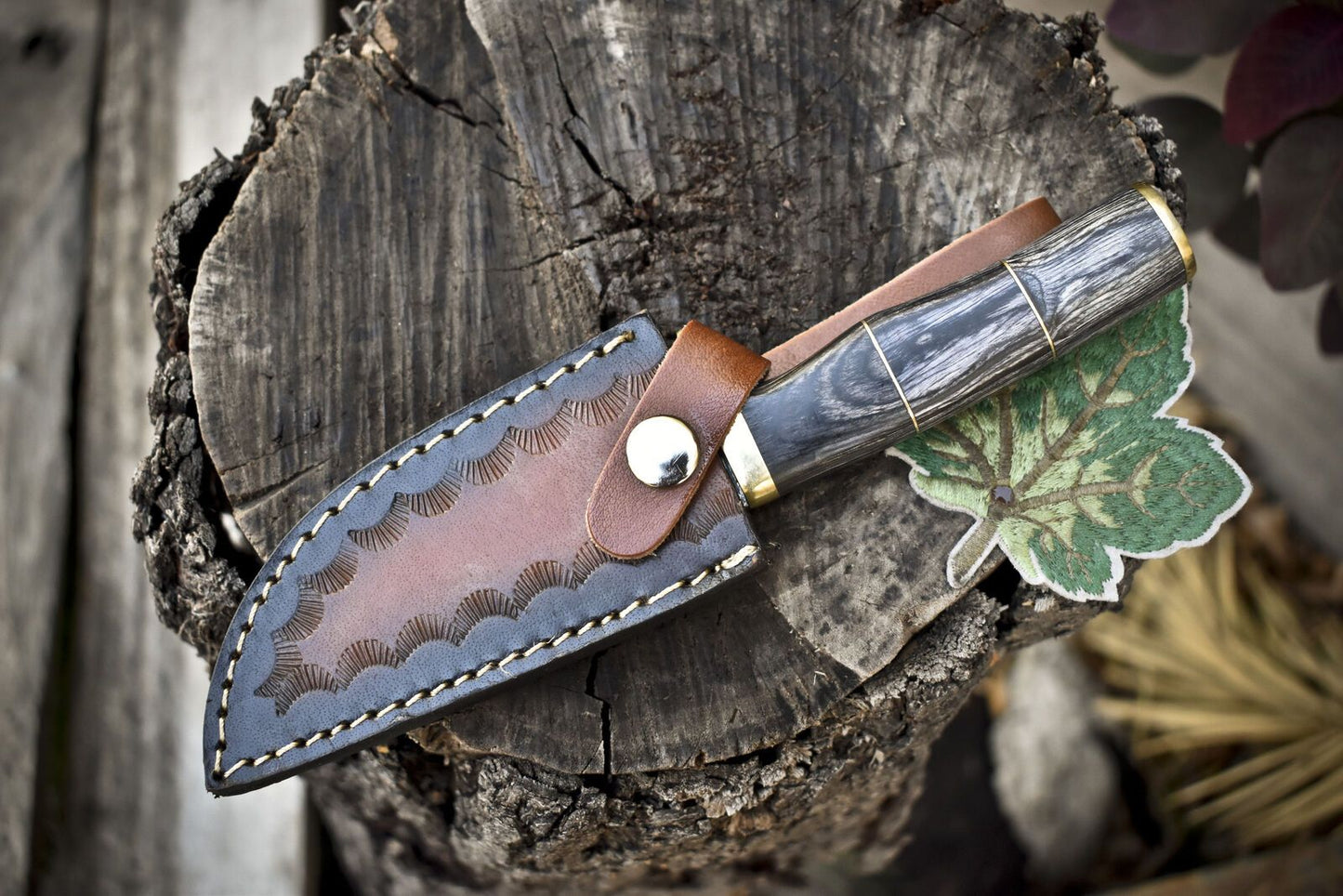 Handcrafted Twist Damascus Skinner Knife with Gut Hook Hardwood Handle for Hiking – Includes Sheath