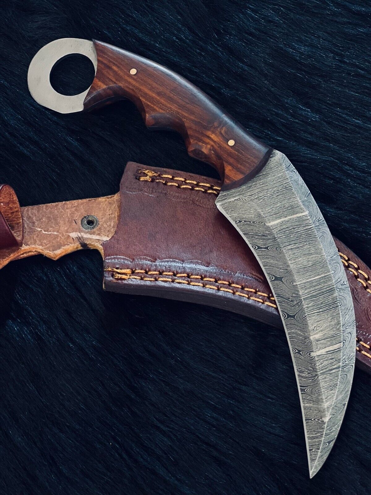 9" Custom Handmade Damascus Karambit Twist Karambit Damascus Steel With Wood Handle