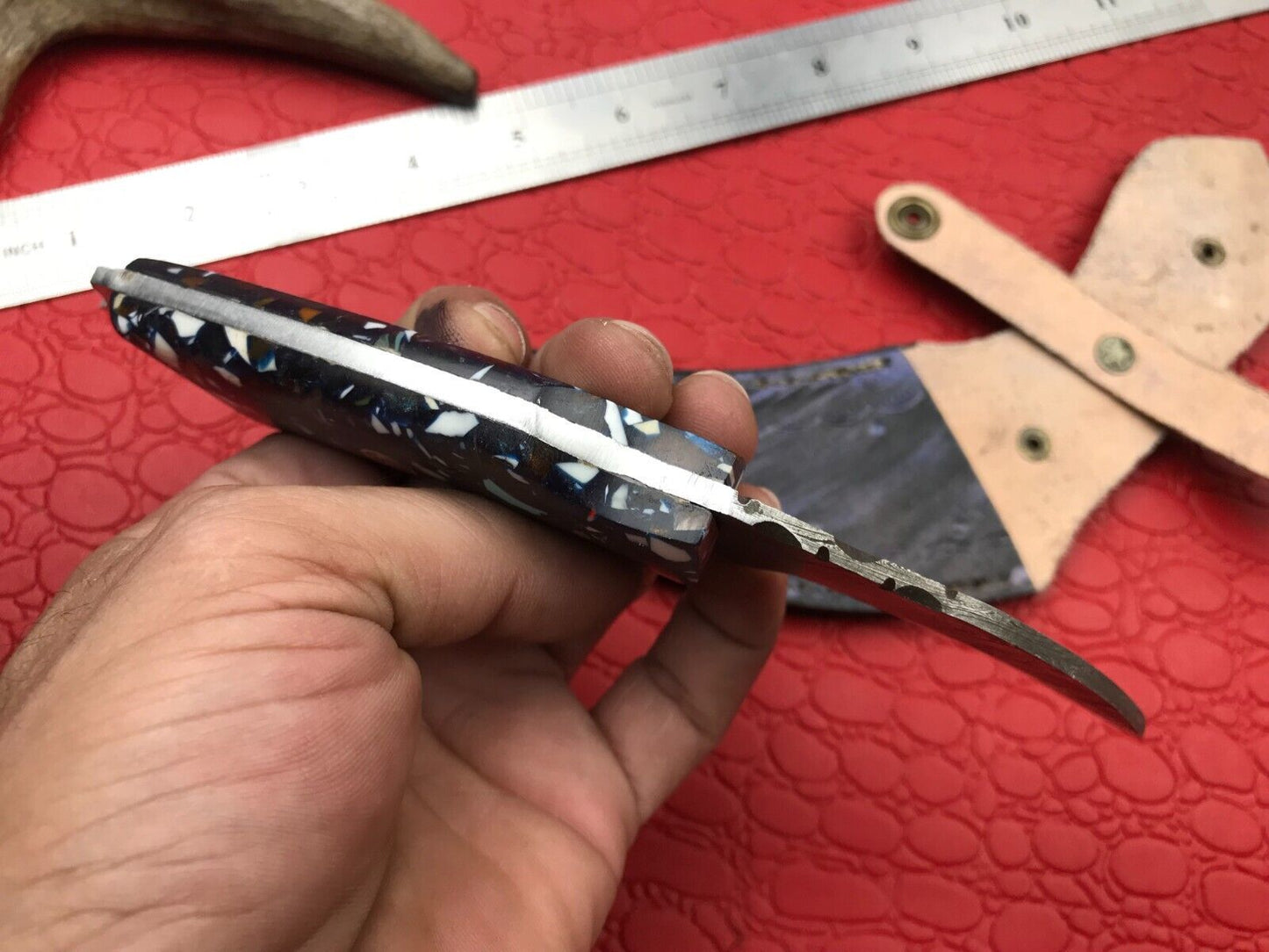 Handmade Damascus Karambit Knife Full Tang Damascus Steel Karambit with Resin Handle