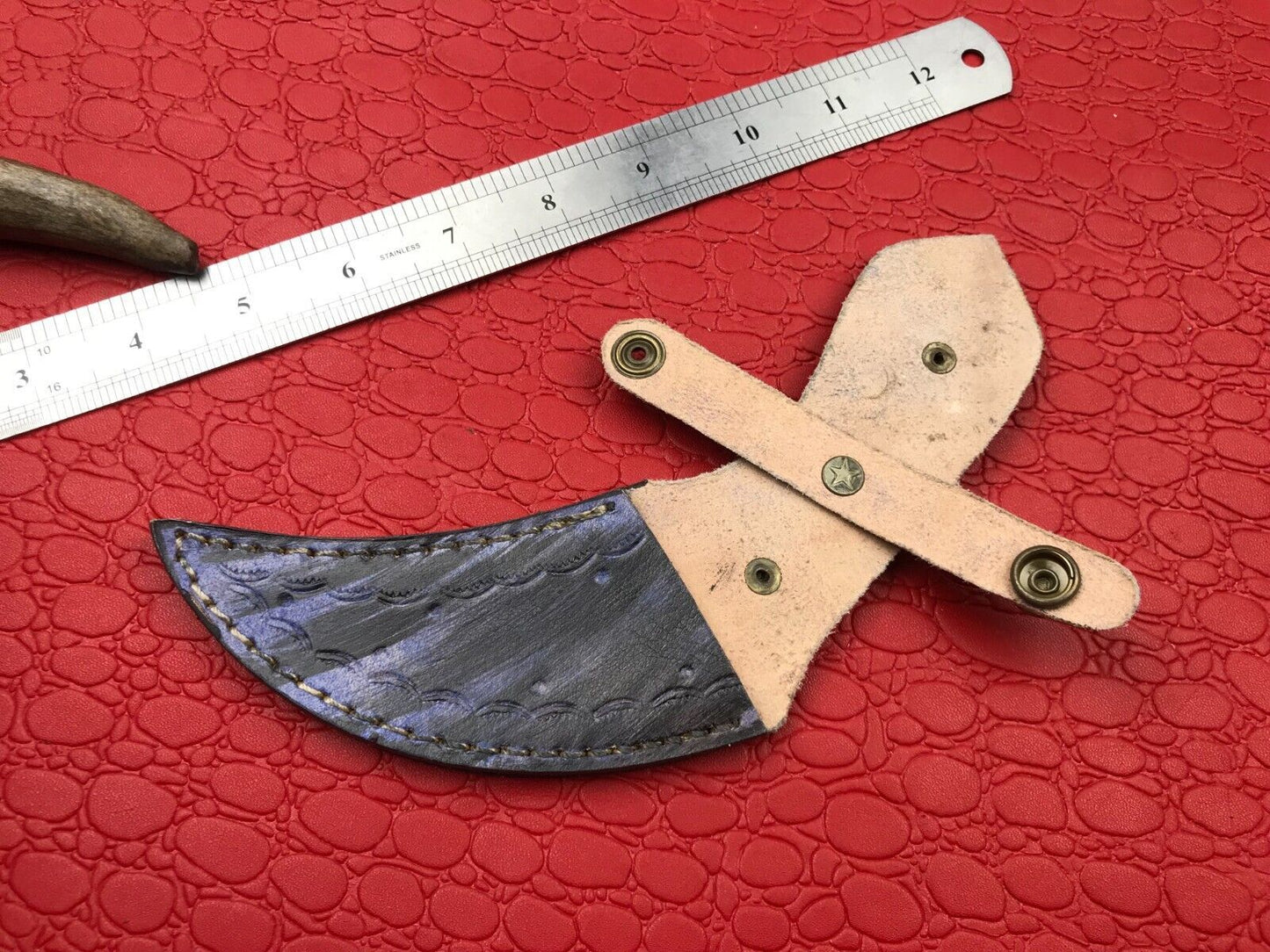 Handmade Damascus Karambit Knife Full Tang Damascus Steel Karambit with Resin Handle