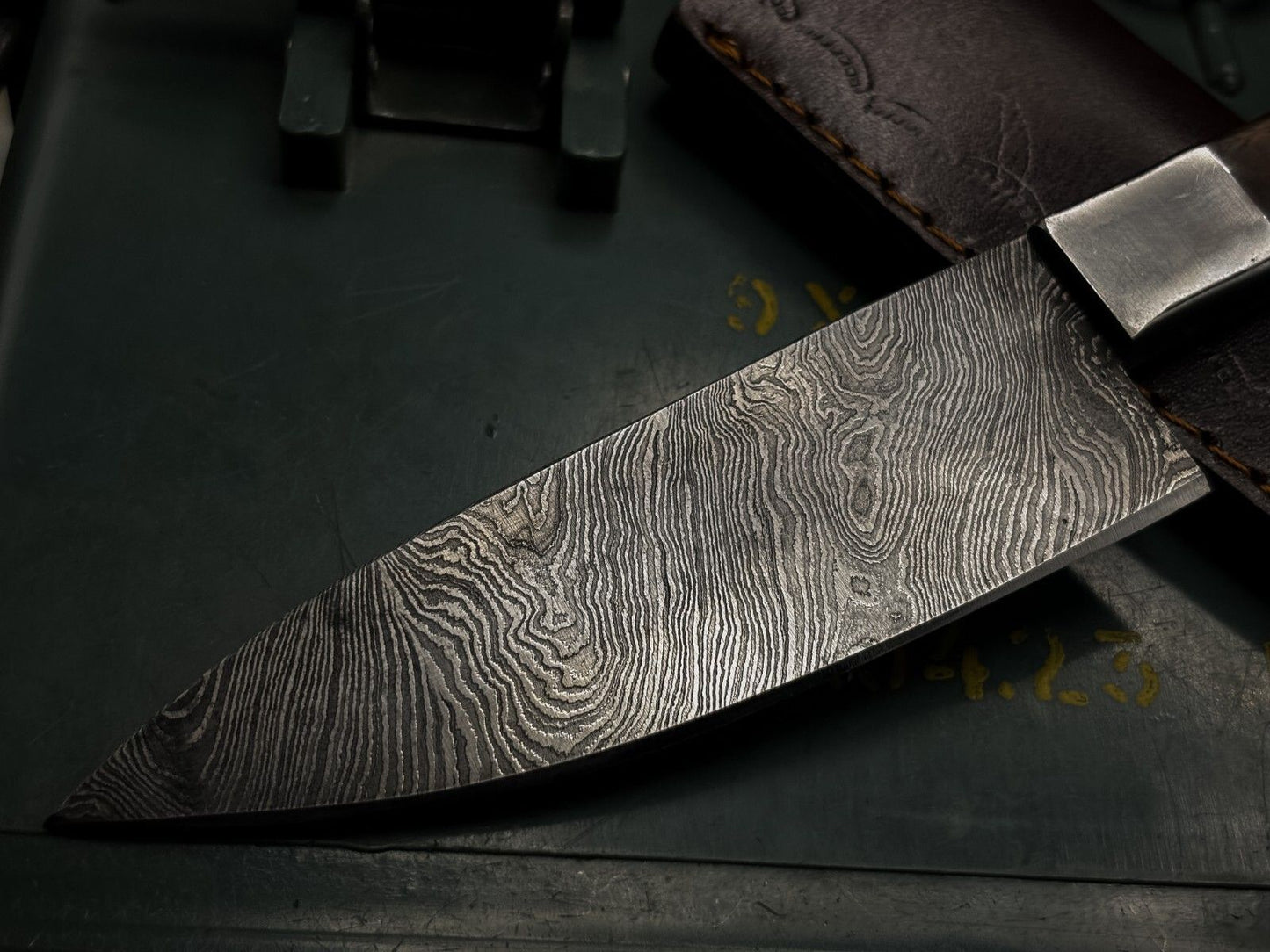 Handmade Damascus Steel Hunting Chef Kitchen Knife EDC with Wood Handle & Leather Cover