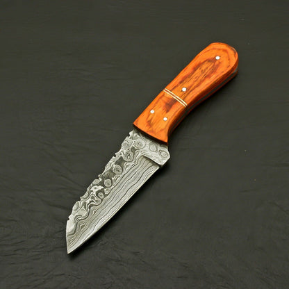 Custom Hand Forged Damascus Skinner Knife with Twist Pattern Blade and Pakka Wood Handle – Handmade Fixed Blade Hunting Knife