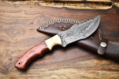 Rare Handmade Damascus Tracker Knife | 384-Layer Full Tang Blade with Leather Sheath for Camping