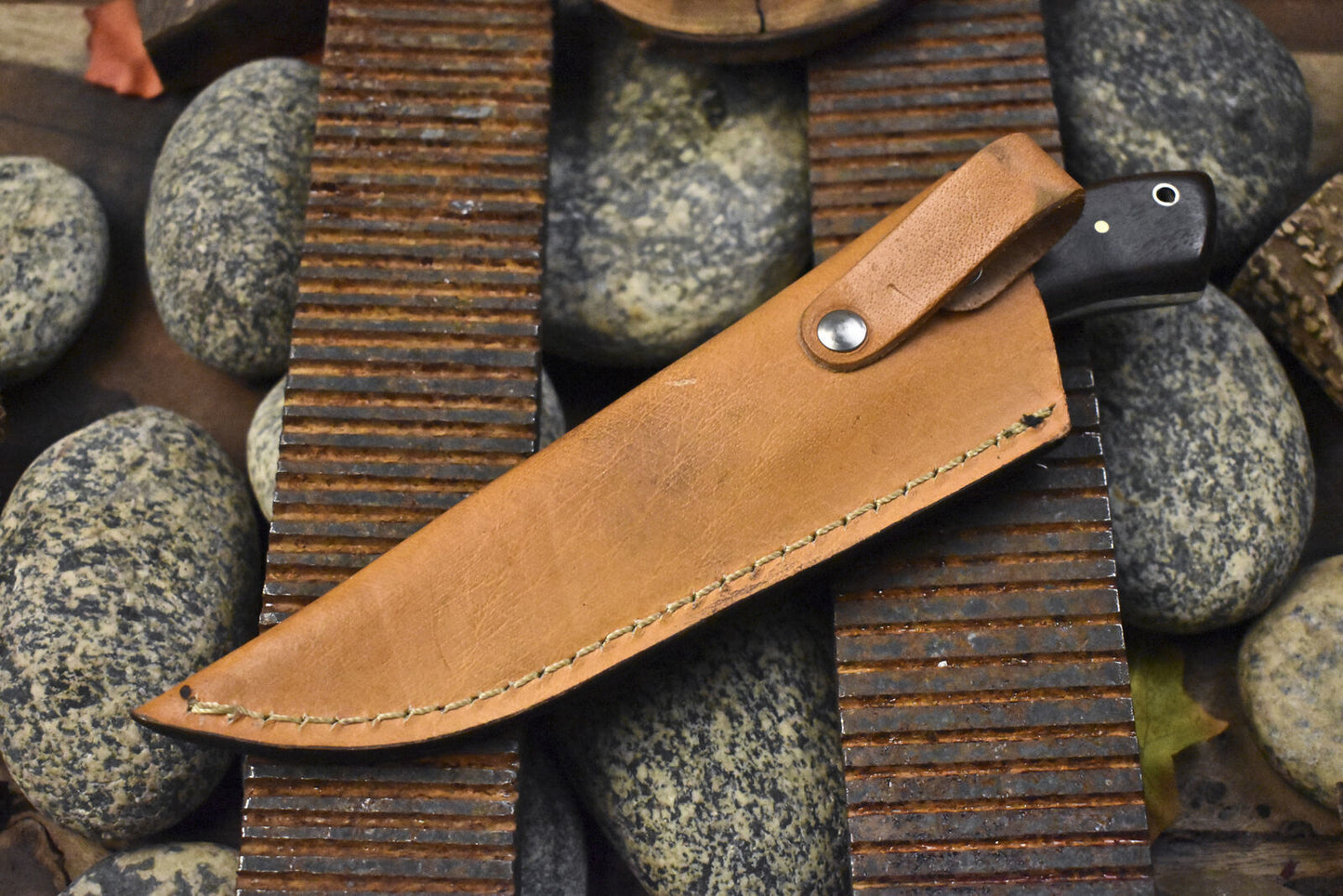 8.0 Inch Hand Forged Skinner Knife Twist Damascus Walnut Wood Handle Wooden Bolster Sports Knife