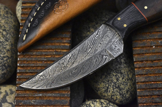 8.0 Inch Hand Forged Skinner Knife Twist Damascus Walnut Wood Handle Wooden Bolster Sports Knife