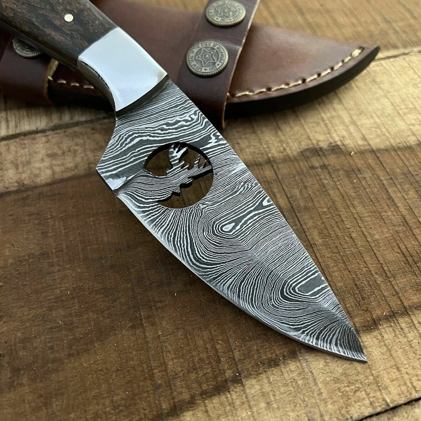 8.5 Inch Hand Forged Damascus Bowie Knife with Wood Handle