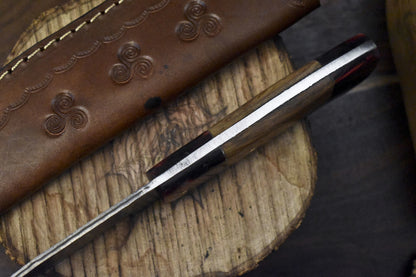 9.5" Gut Hook Skinner Knife Ladder Damascus Walnut Wood Hunting Blade
