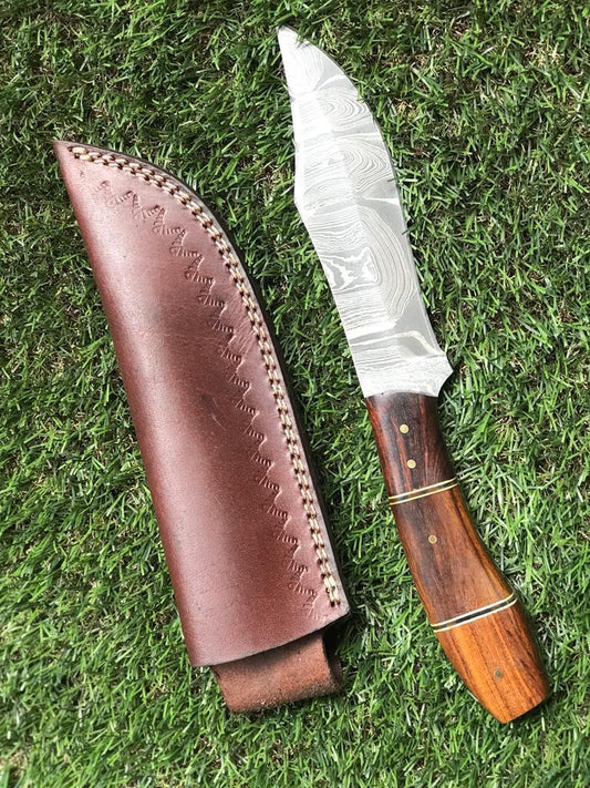 Custom Handmade Twist Damascus Steel Fixed Blade Hunting Bowie Knife with Leather Sheath