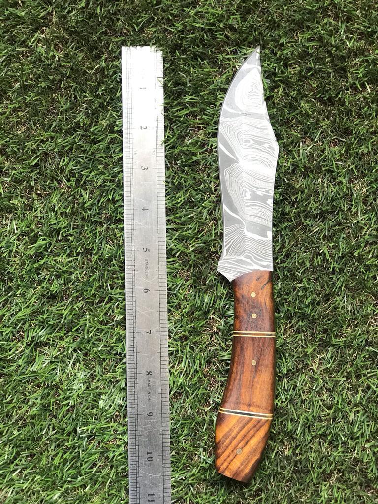 Custom Handmade Twist Damascus Steel Fixed Blade Hunting Bowie Knife with Leather Sheath