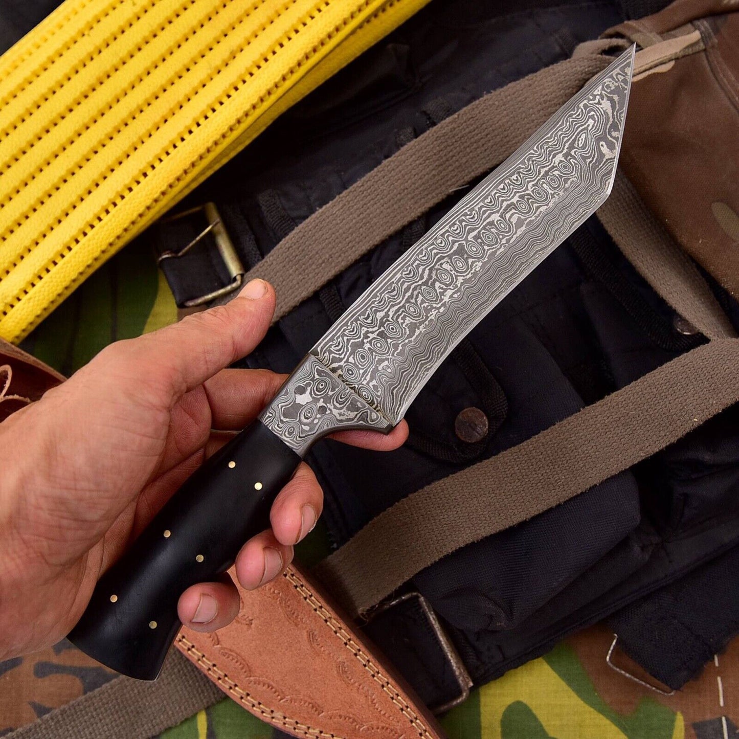 Custom Handmade Damascus Steel Tanto Knife – Hunting Fixed Blade with Leather Sheath