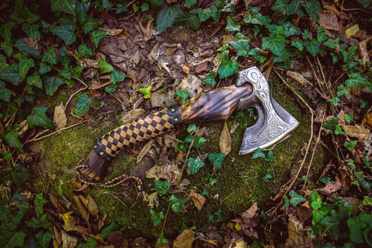 Hatchet Customized Hand Forged High Carbon Steel Viking Throwing Axe with Ash Wood Handle