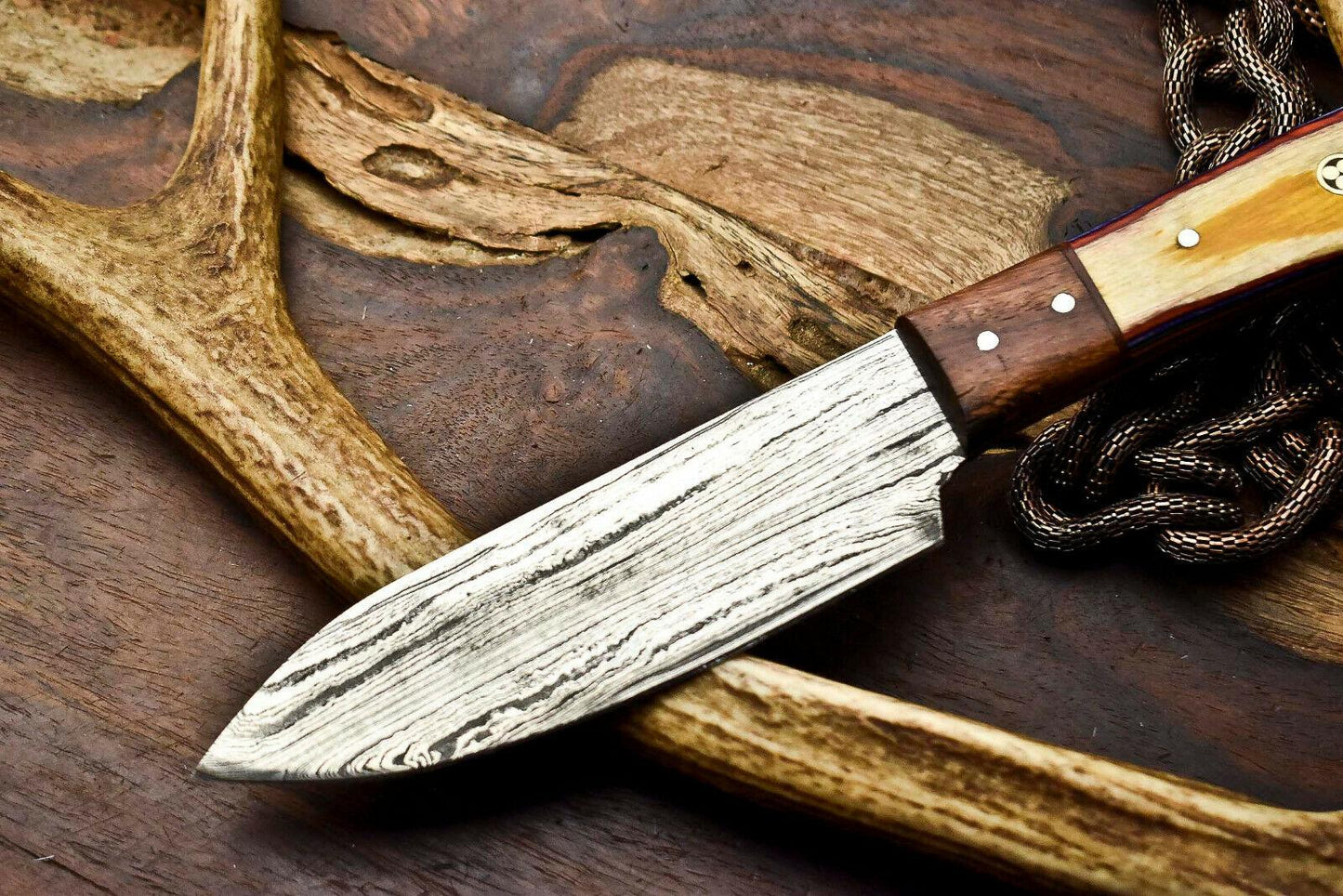 Handmade Damascus Steel Chef Knife – Full Tang Kitchen Blade with Hardwood Handle
