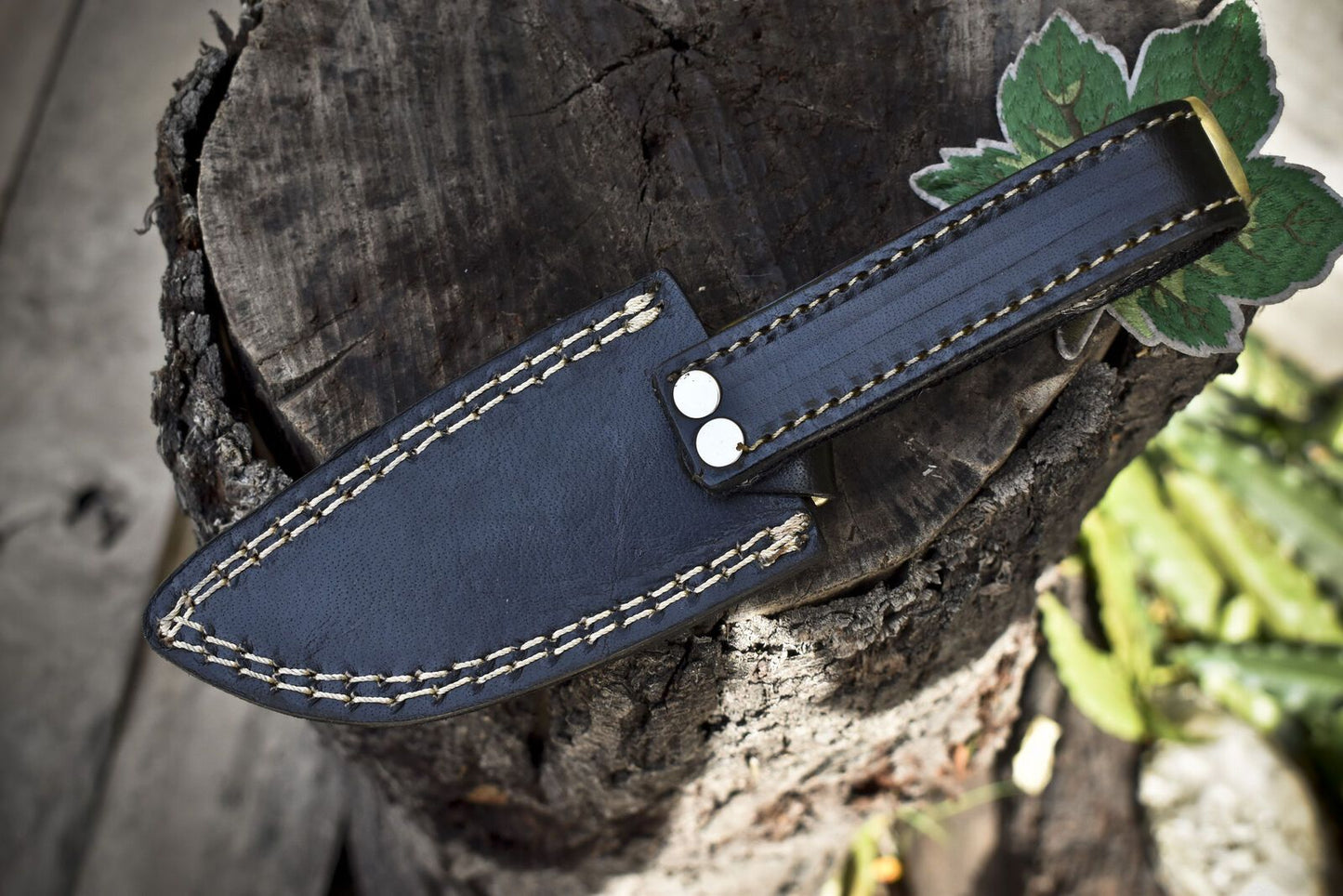 Custom Forged Hunting Skinner Knife Ladder Damascus Hard Wood Outdoor