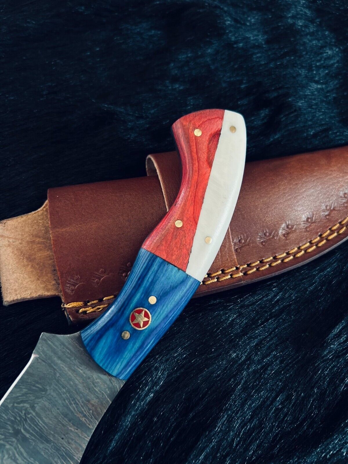 Heritage Forge 9.5 Inch Fire Damascus Steel Skinner Knife with Camel Bone and Wood Handle