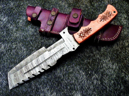 13.5 Inch Handmade Damascus Full Tang Bowie Knife with Olive Wood Handle
