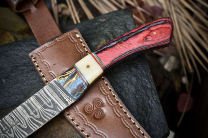Twist Pattern Damascus Skinner Knife with Bone and Wood Handle – Handmade Fixed Blade Hunting Knife Gift