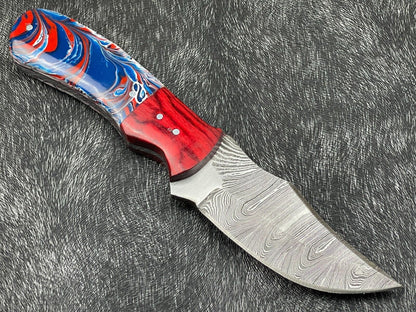 9" Damascus Steel Bowie Knife – Resin & Hardwood Handle with Leather Sheath