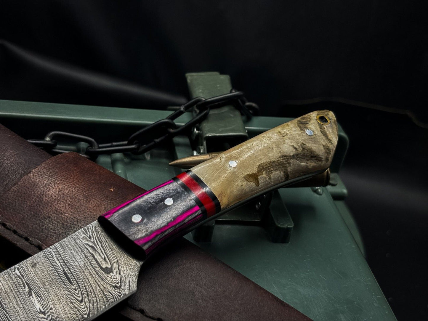 Handmade Damascus Steel Hunting Chef Kitchen Knife – EDC Horn Handle with Leather Sheath