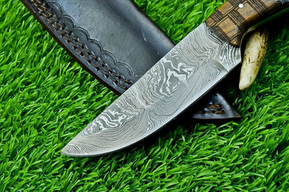 8.0" Damascus Bowie Knife – Resin & Natural Wood Handle | Full Tang