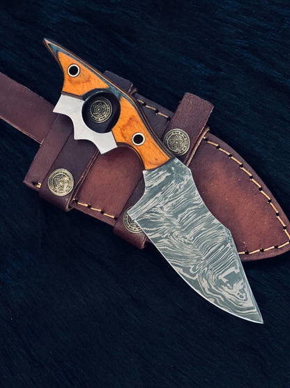 7.05" Custom Handmade Twist Damascus Bowie Hunting Knife – Camel Bone & Wood Handle