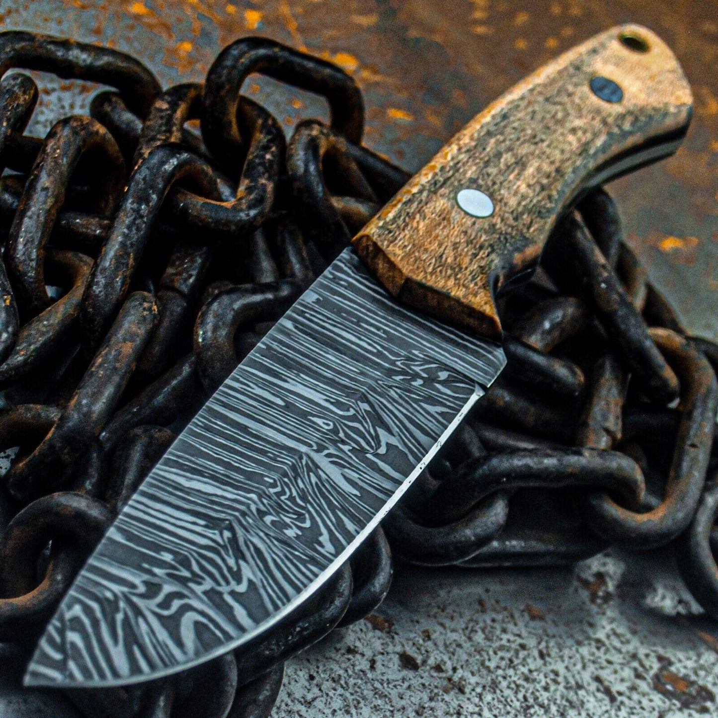 9" Damascus Bowie Knife with Wood Handle – Custom Handmade Hunting Blade