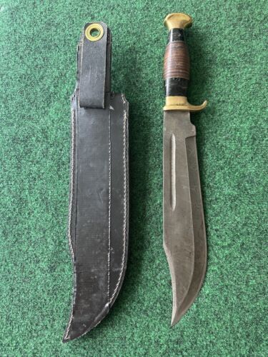 Heritage Forge Vintage 12 Inch Handmade Damascus Bowie Knife with Aged Wood Grip