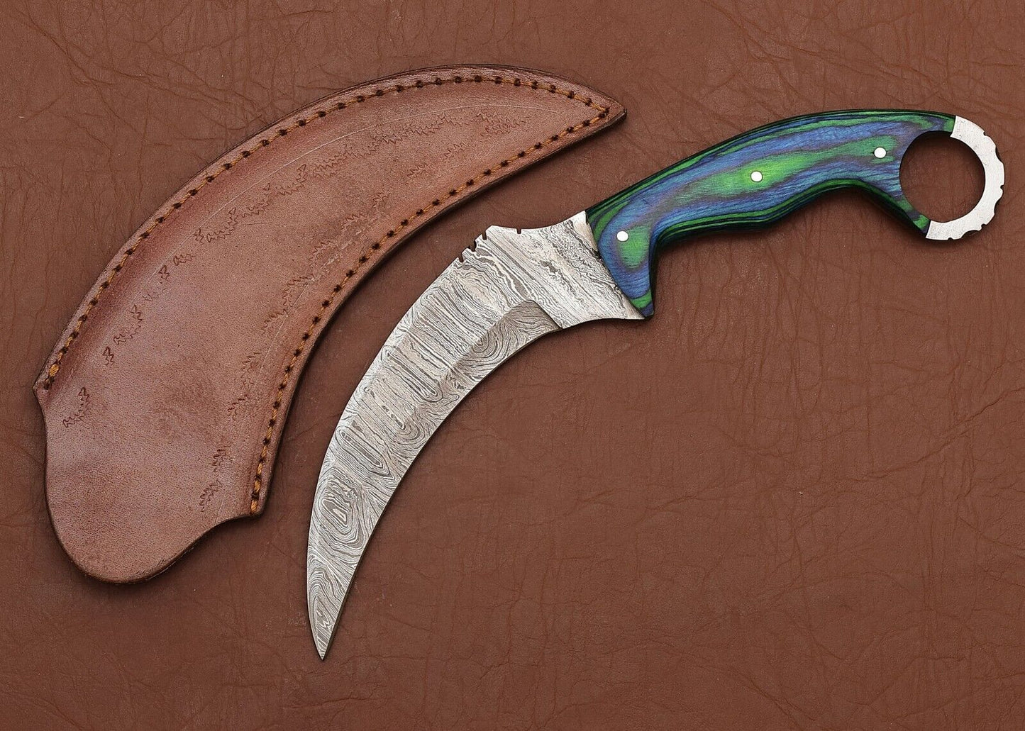 Handmade Damascus Karambit Knife Damascus Steel Hunting Knife with Wood Handle
