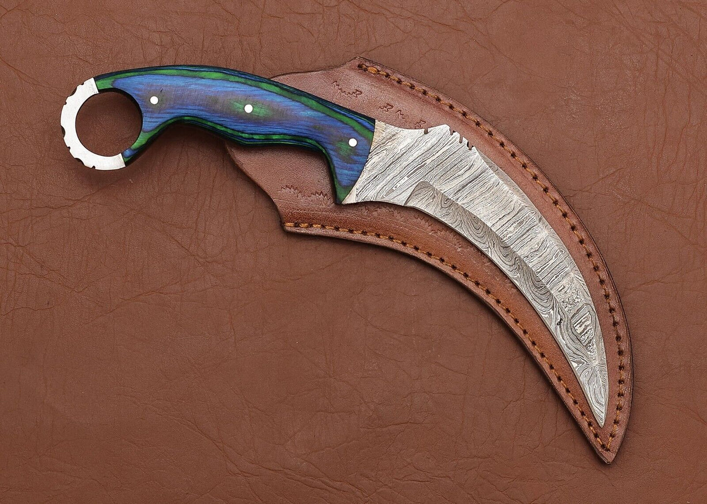 Handmade Damascus Karambit Knife Damascus Steel Hunting Knife with Wood Handle