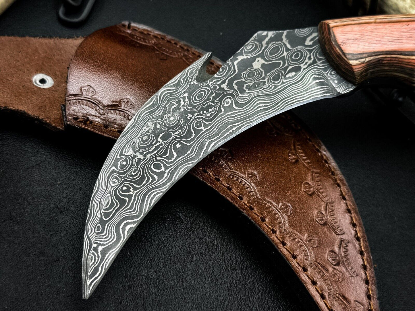 Handmade 8” Damascus Karambit Damascus Steel Karambit Knife with Wood Handle