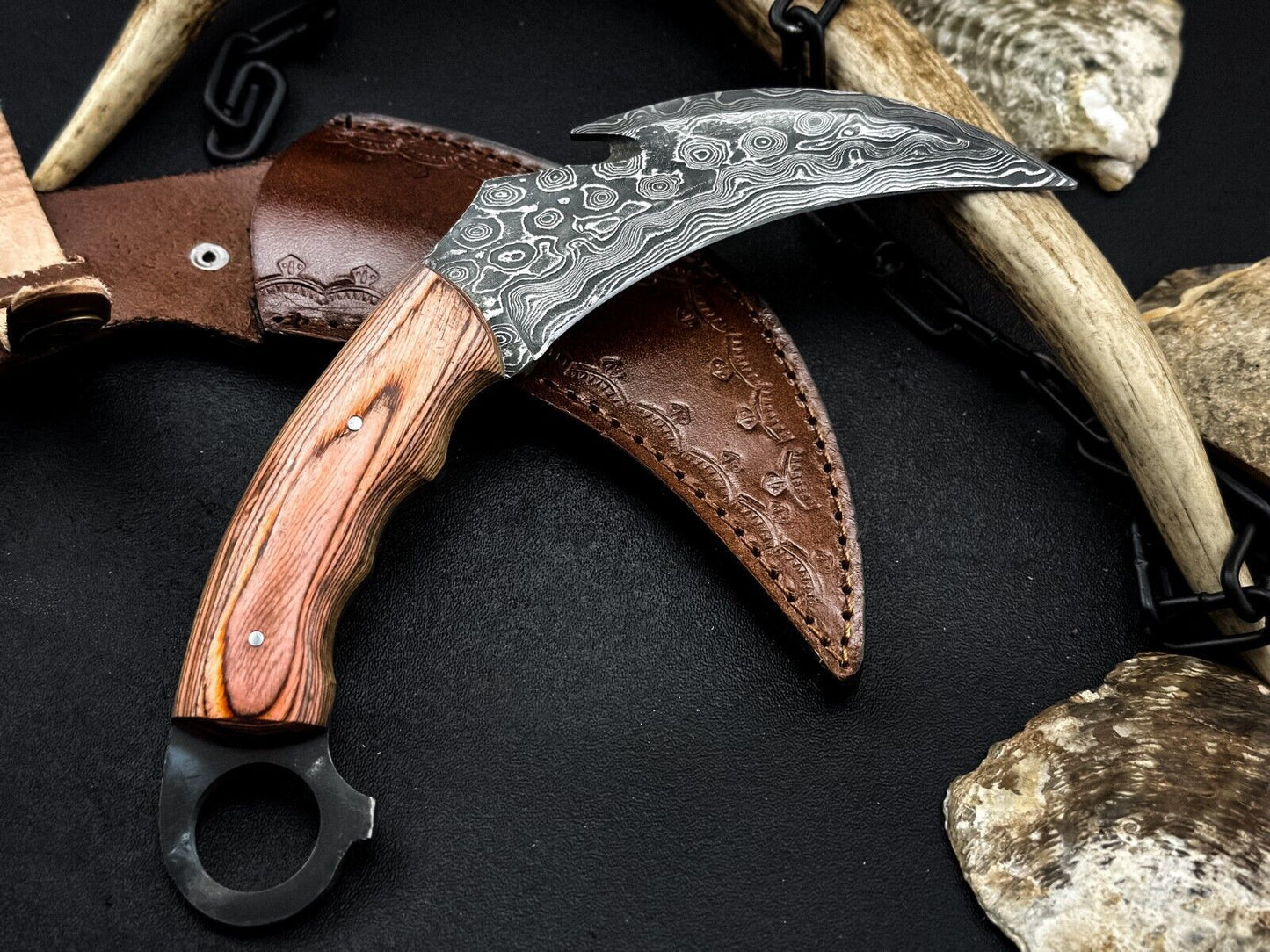 Handmade 8” Damascus Karambit Damascus Steel Karambit Knife with Wood Handle