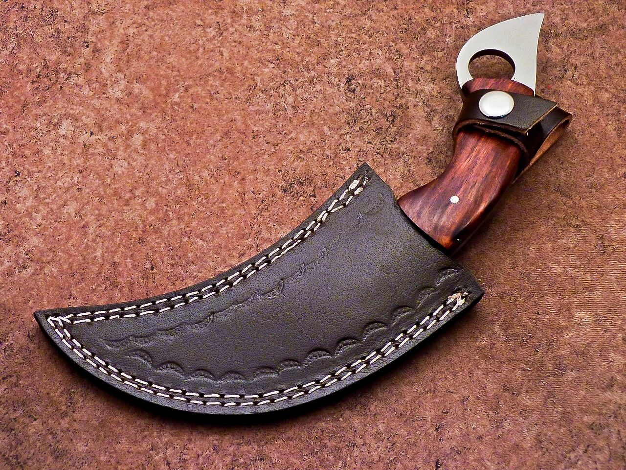 Handmade Damascus Karambit Knife Damascus Steel Hunting Knife with Hardwood Handle