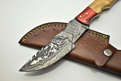 Rare Handmade Damascus Blade Camping Tracker Full Tang Knive