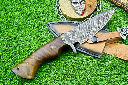 10" Damascus Bobcat Hunting Knife with Wood Handle & Steel Bolster – Handmade Full Tang Knife