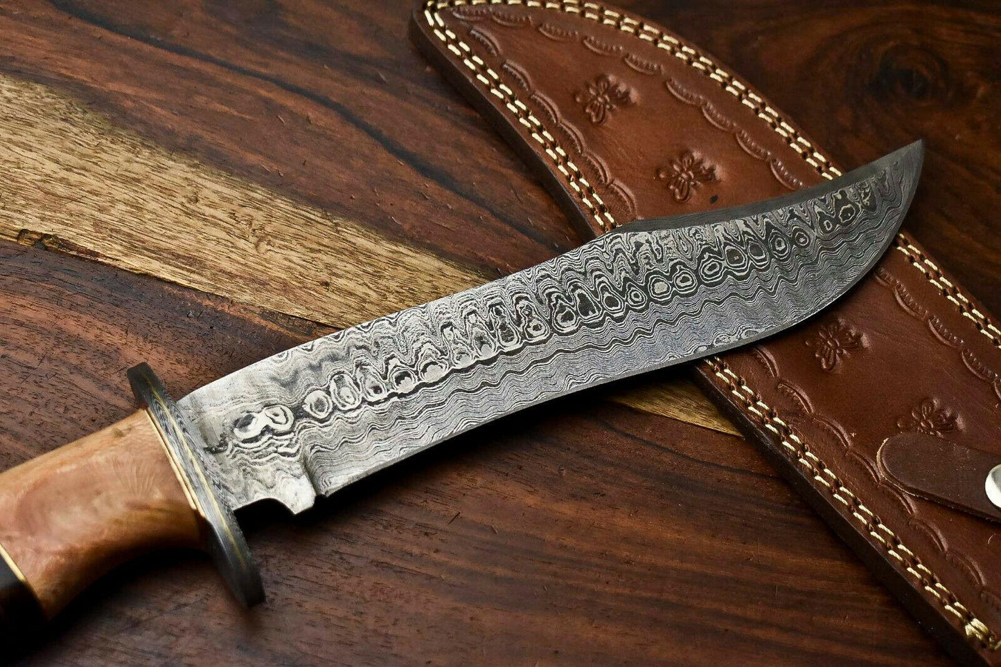 14" Damascus Bowie Knife – Olive Wood Handle & Leather Sheath