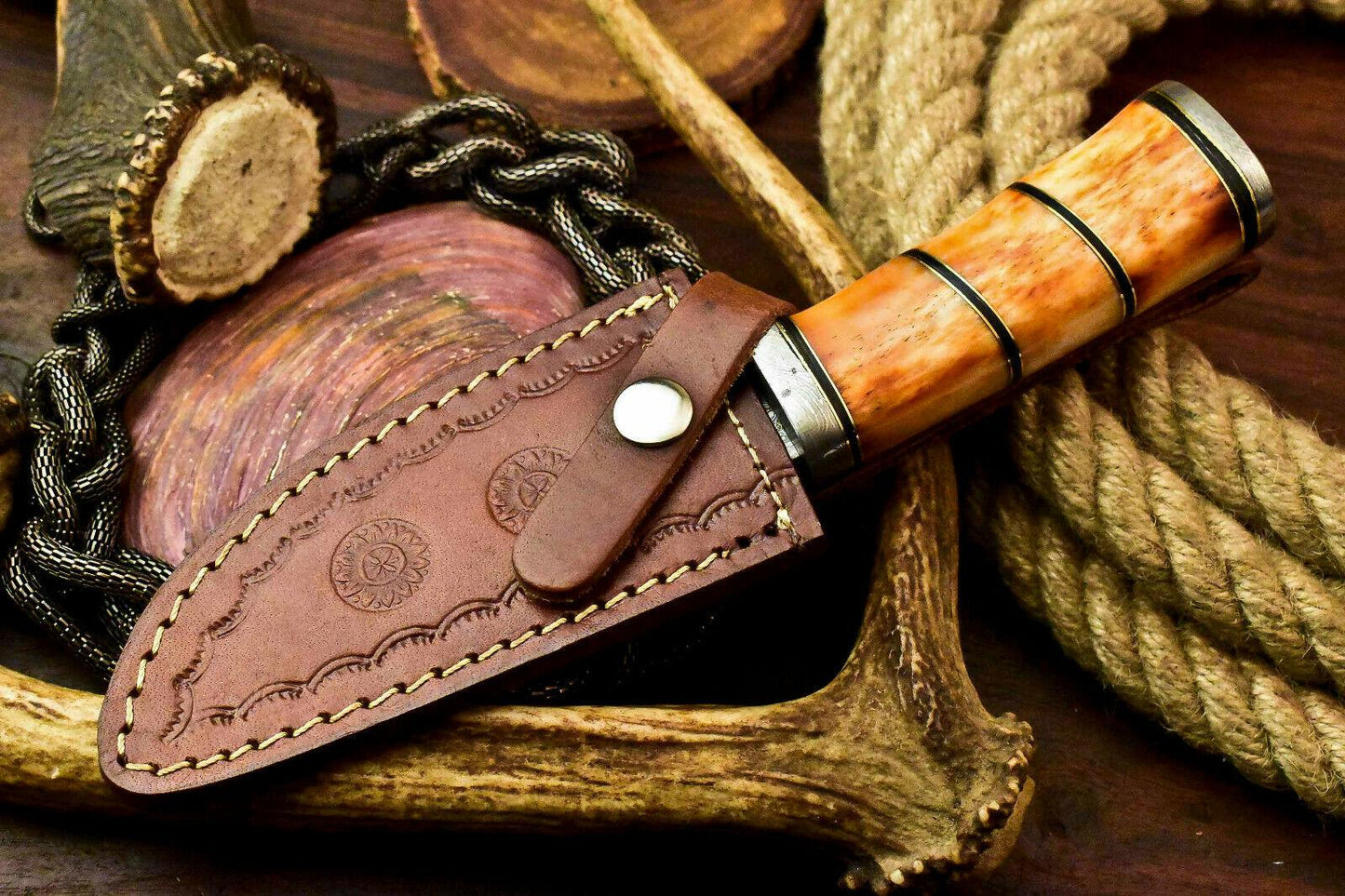 8.5" Custom Handmade Damascus Steel Bowie – Polished Camel Bone Handle & Leather Sheath