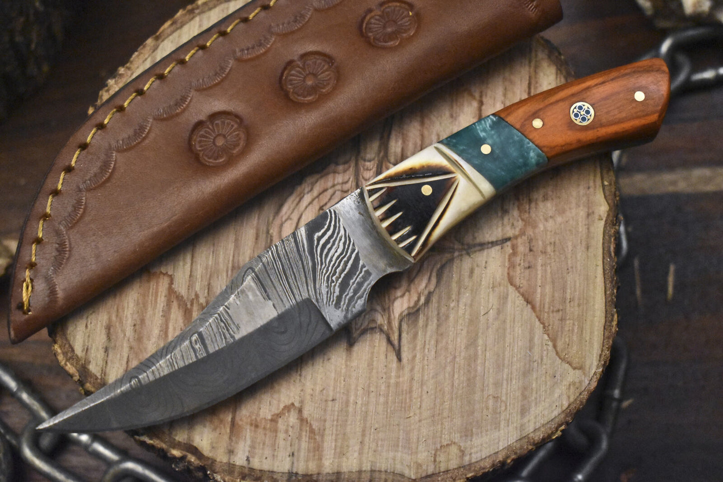 Custom Twist Damascus Skinner Knife with Mixed Material Handle and Leather Sheath
