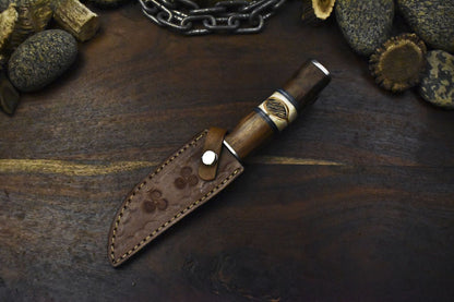 Handmade Damascus Skinner Knife Twist Pattern Bone and Wood Hunting Tool