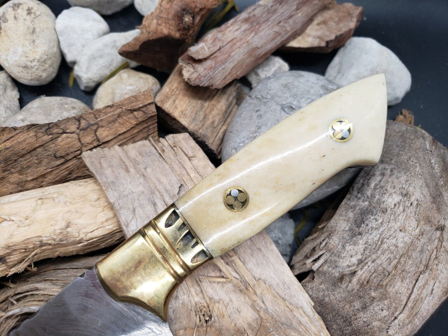 9” Damascus EDC Bowie Knife – Bone Handle with Brass Bolster