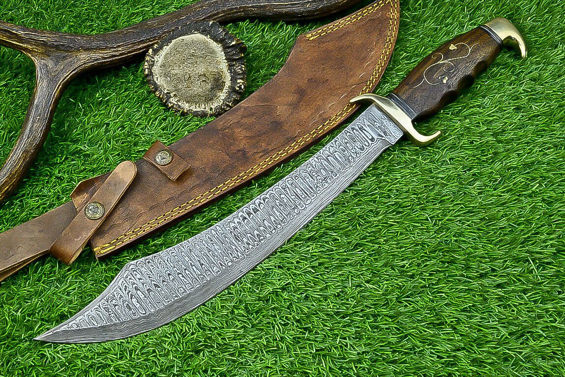 19 Inch Handmade Damascus Steel Curved Blade Hunting Knife with Natural Wood Handle