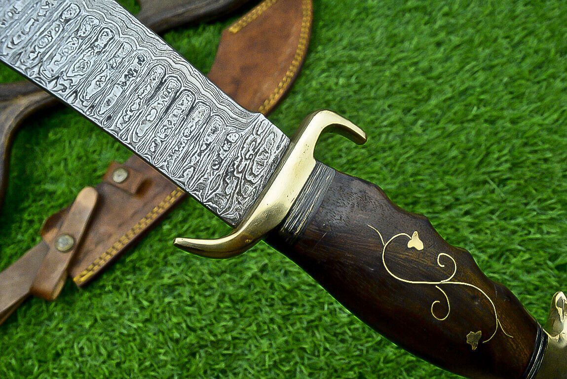 19 Inch Handmade Damascus Steel Curved Blade Hunting Knife with Natural Wood Handle