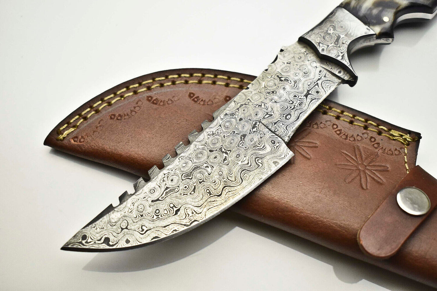 Handmade Damascus Blade Camping Tracker Full Tang Knife with Ram’s Horn Handle