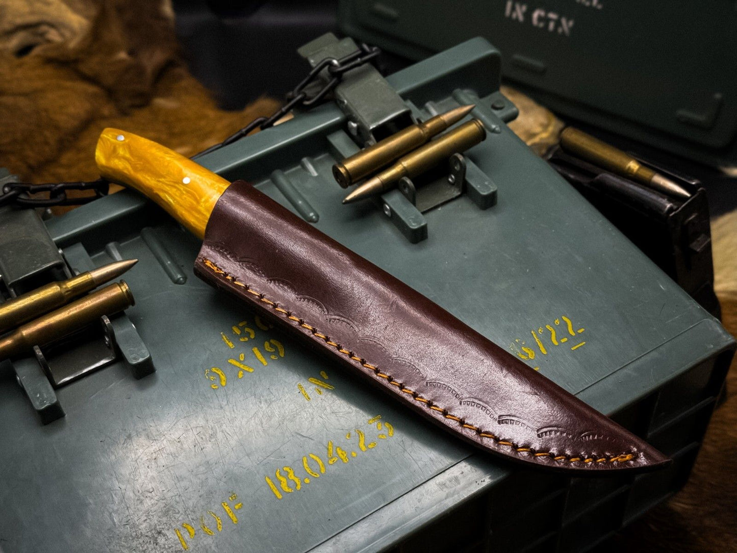 Handmade Damascus Steel Vegetable Chef Knife – Resin Handle with Cowhide Sheath